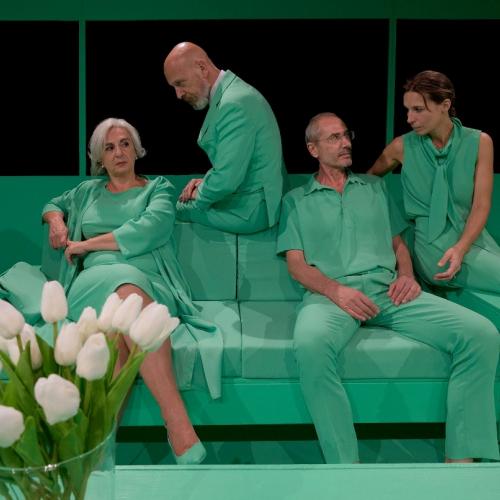 Ma&ccedil;alizi - il Dio del massacro: una sorprendente versione in lingua friulana del capolavoro di Yasmina Reza reso celebre dal film di Roman Polanski