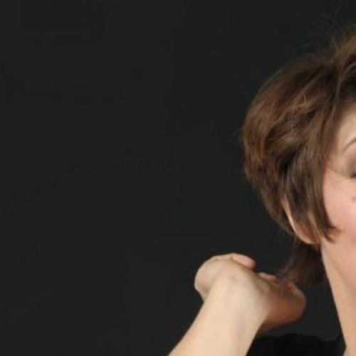 Emanuela Grimalda e il viaggio &ldquo;creativo&rdquo; di Carla: dal romanzo di Eleonora Mazzoni, l&rsquo;attrice triestina porta a teatro il mondo della procreazione assistita