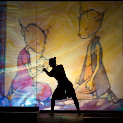 CONTATTO TIG a Teatro:&nbsp;scuole dell&rsquo;infanzia ed elementari a teatro con MOUN - portata dalla schiuma e dalle onde