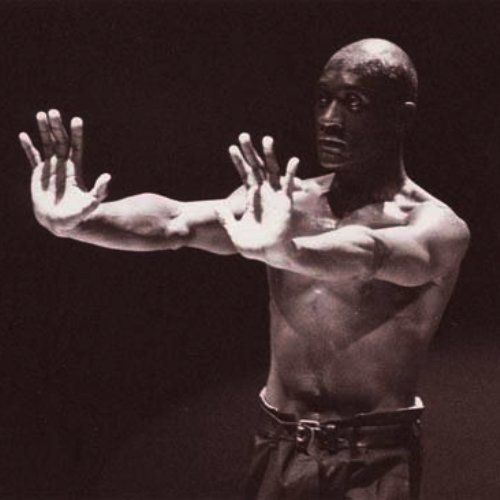 Mercato del corpo: vendita all&rsquo;asta di danzatori e danze