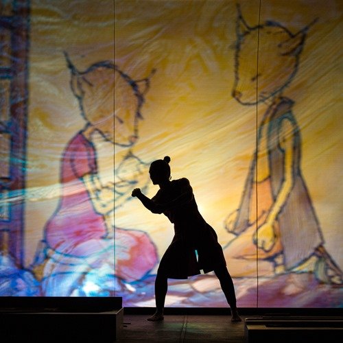 Moun<br />Portata dalla schiuma e dalle onde